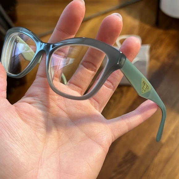 Authentic Prada green eyeglasses w/ prescription lens inside - Picture 5 of 8